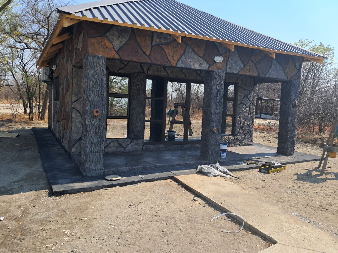 Stone lodge under construction / facilities